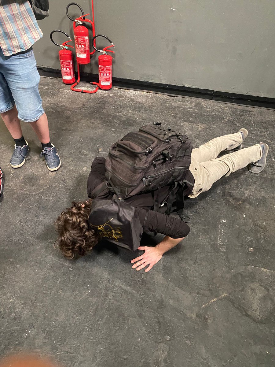 Gregoriusil tweet media