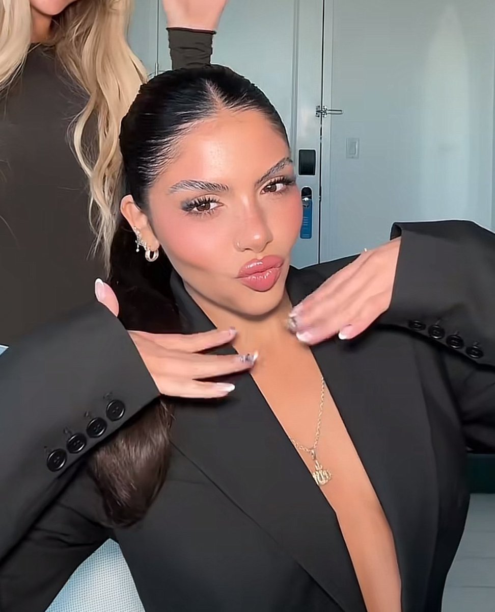 HudaMedia tweet media