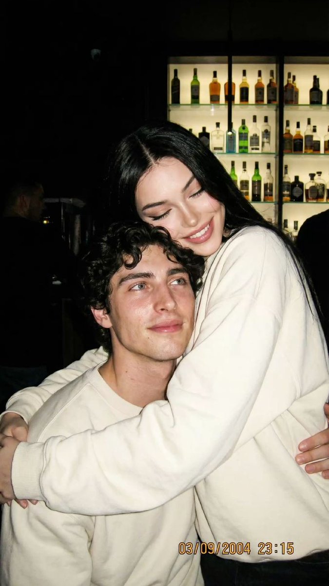 feliz aniversário, irmã! te amo 💙 <a href="/Lilithavilliard/">Lilith Blackbeak Havilliard</a>