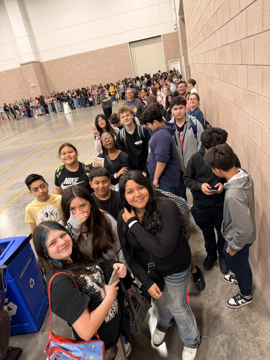 Monica Alcaraz tweet media