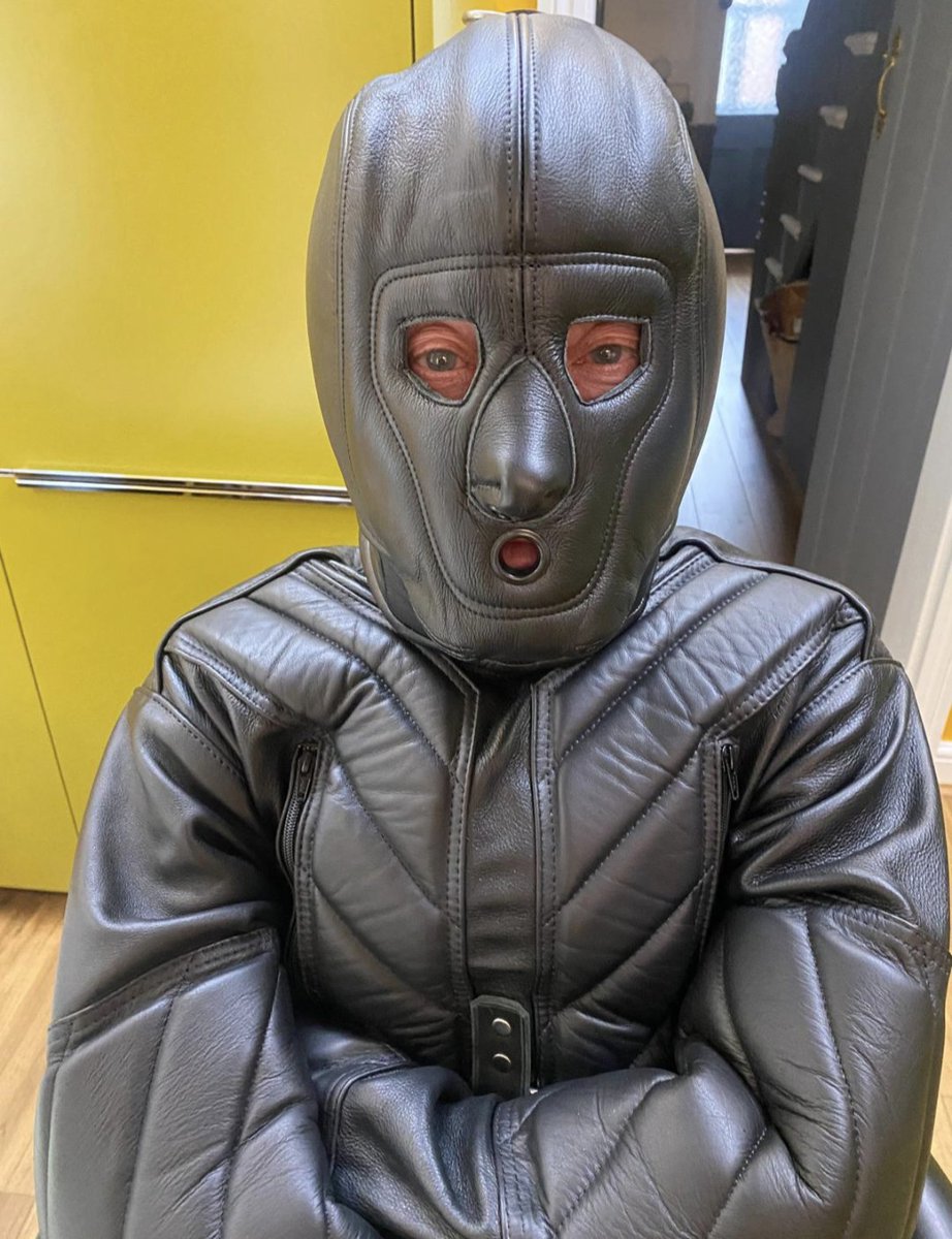 Slavebiker28 tweet media