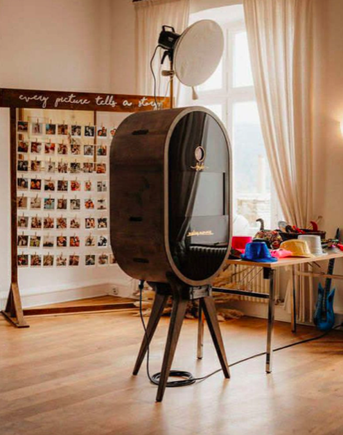 PicPerfectWales's tweet photo. We also currently have our DSLR Oval Pod available with our 4 hours for the price of 3 offer!

https://t.co/EjtjcqQmz9 https://t.co/aph7mkZL4M