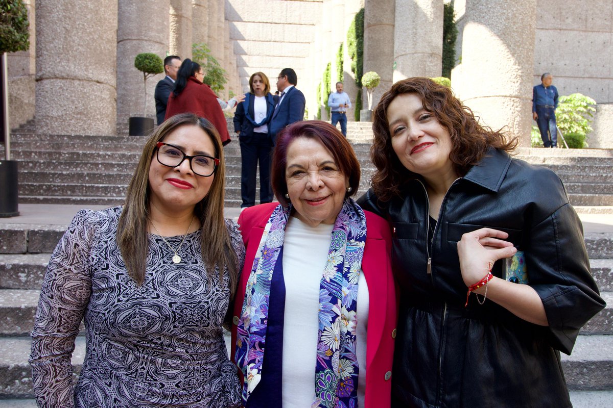 Celia Maya tweet media