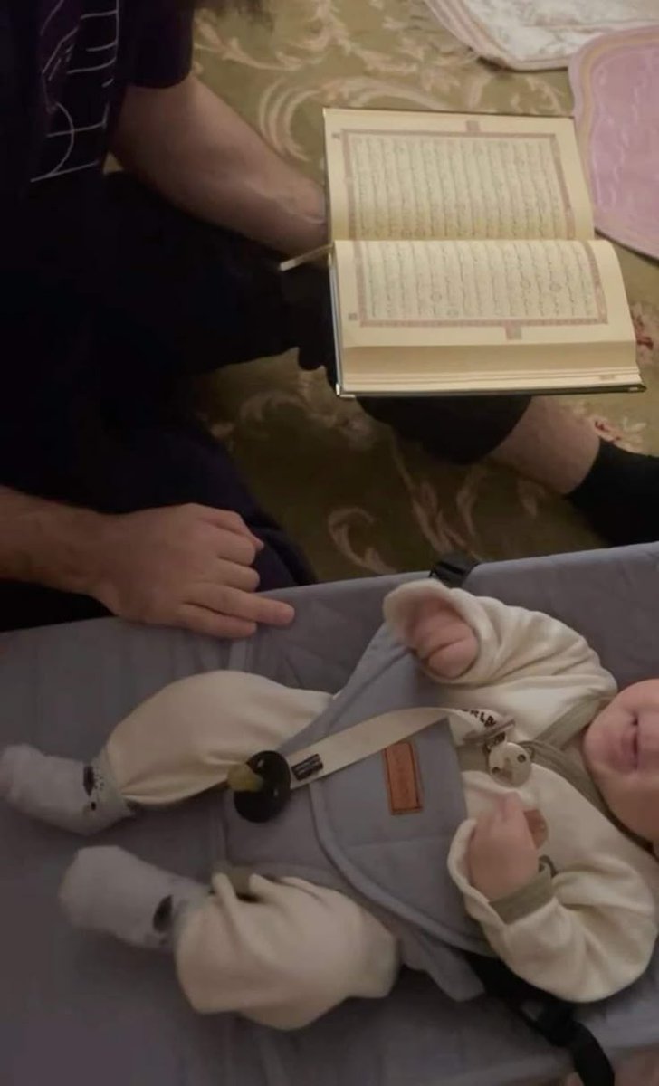 نَقَاءٌ. tweet media