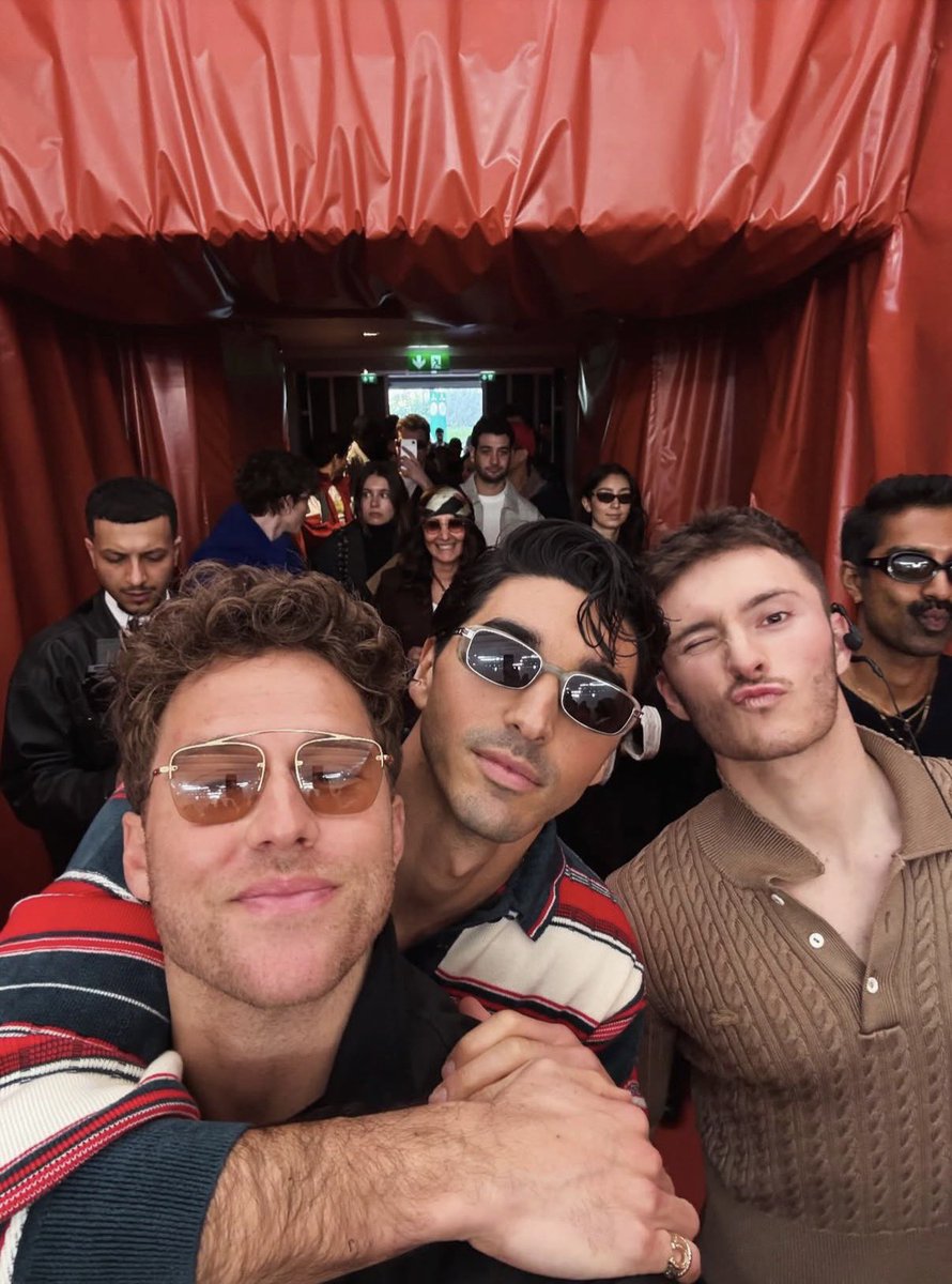 Info Taylor Zakhar Perez tweet media