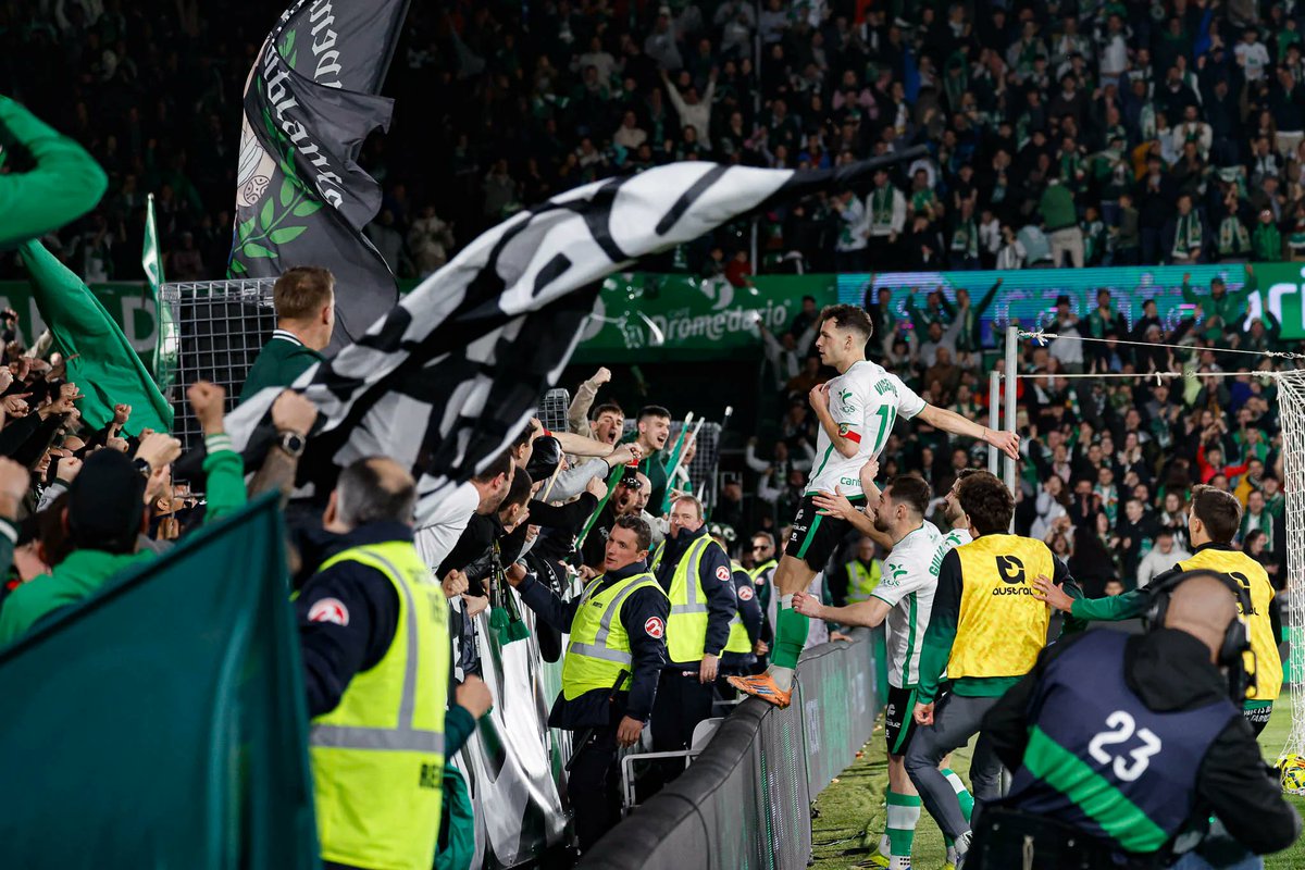 GoldeTchite tweet media