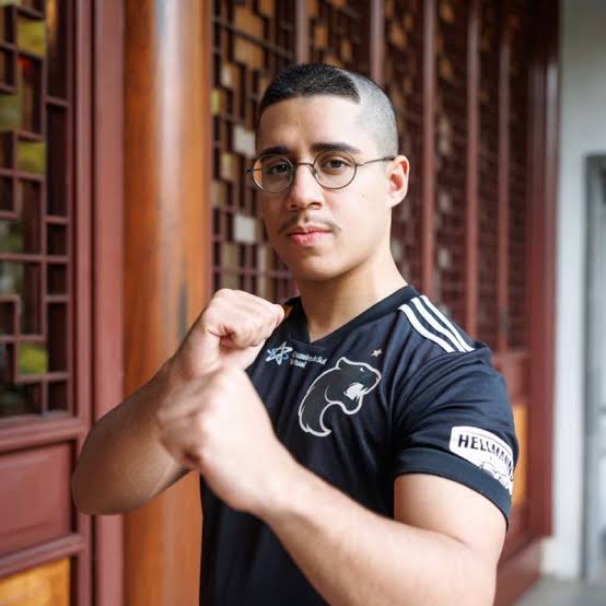 Jullyano𒉭 tweet media