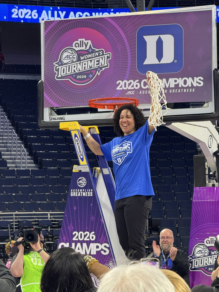 Chris Edwards tweet media