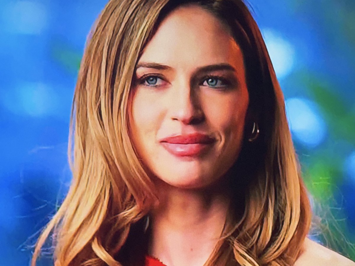 Lo de "No estoy con Borja" ya me empieza a apestar, no sé si por parte de ella o de <a href="/telecincoes/">Telecinco</a> 

 #ConexiónHonduras1 #Supervivientes2026