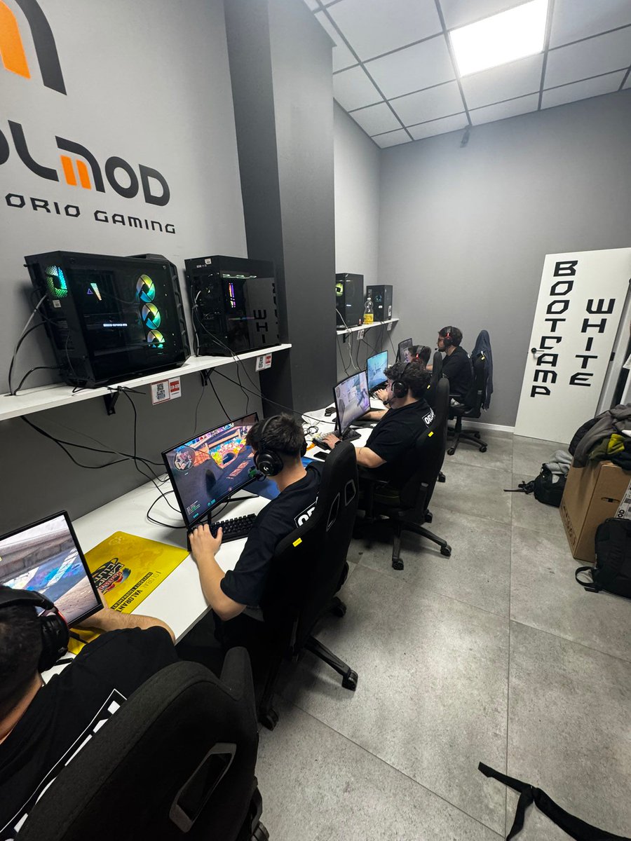 Emilio García tweet media