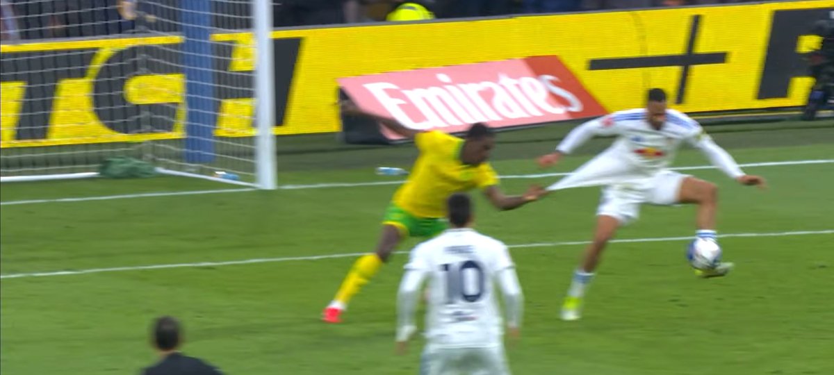 Lord Ash tweet media