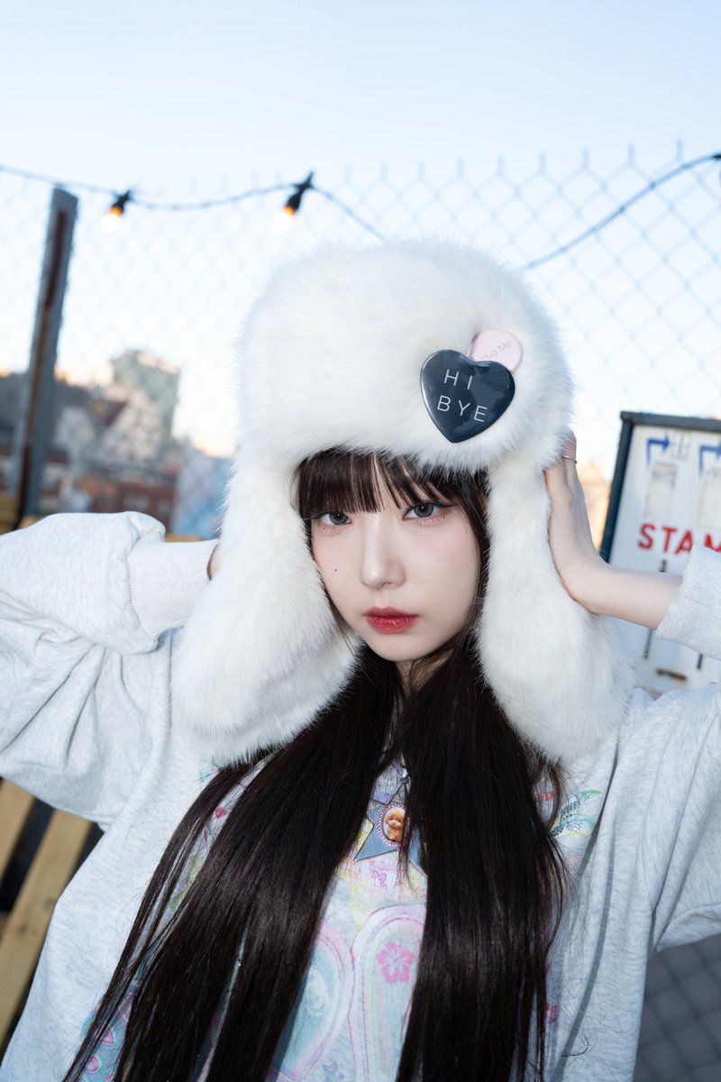 nugupromoter's tweet photo. LOONA/Loossemble's YeoJin will be releasing her 1st Digital Single 'Lv1' on March 10th, 12PM KST https://t.co/YfxxjYR7Sd
