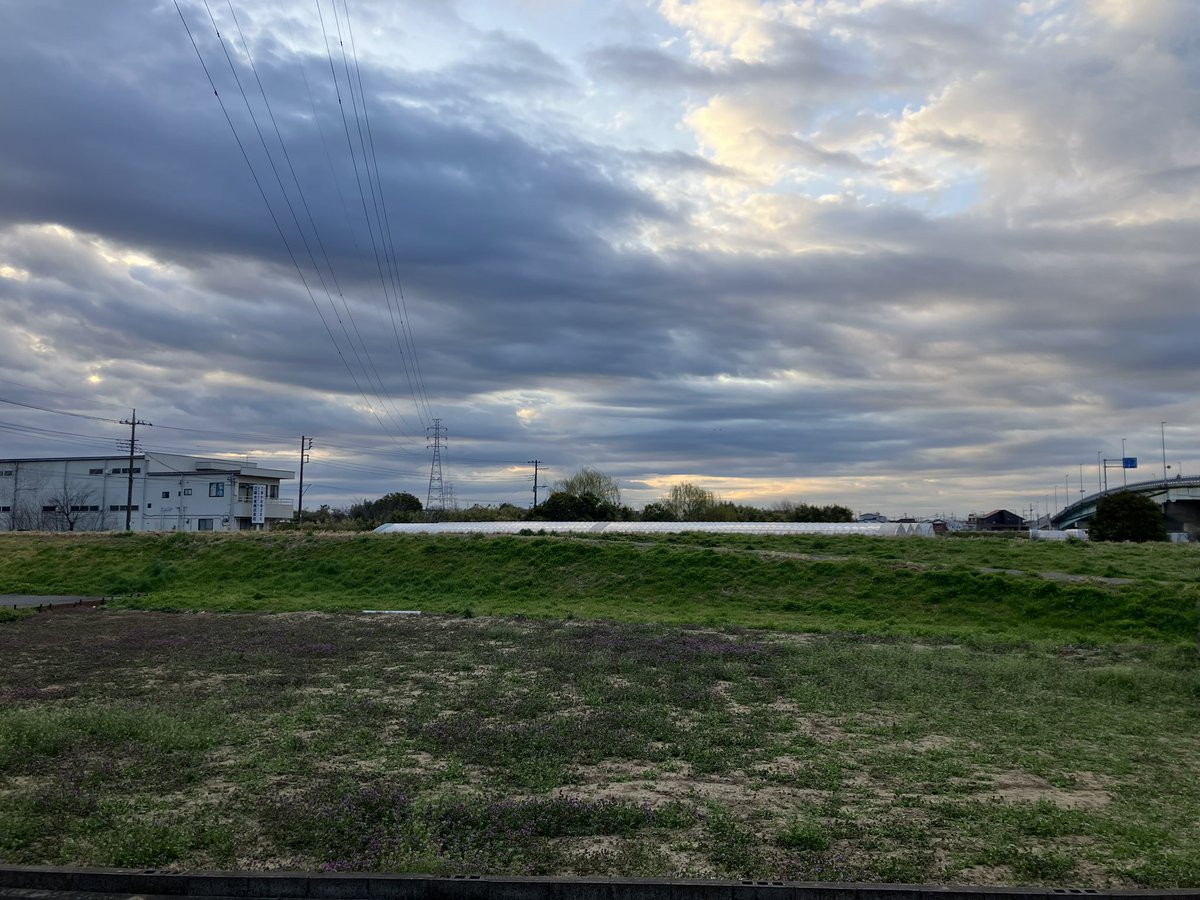 ReedPipeStudio's tweet photo. 2024/3/9 今日の空。
#埼玉県八潮市伊勢野 https://t.co/84nzXqPeB3