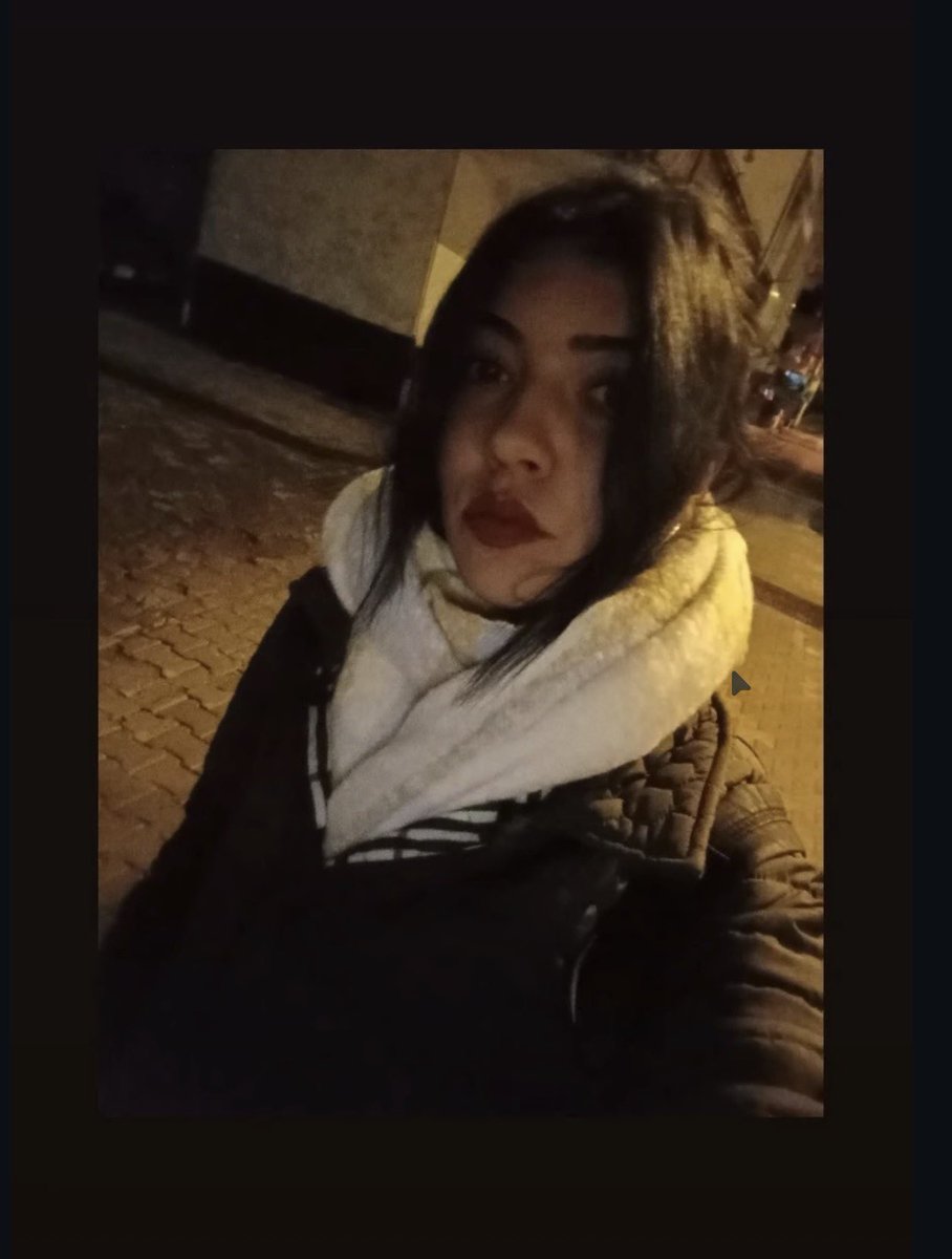 biseee17's tweet photo. E dal kırılır en ince yerinden.🖤🌹 https://t.co/RfvhMU0P3P