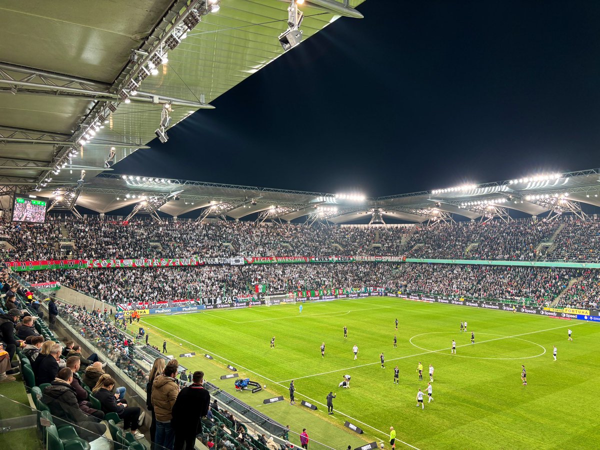 ßen (P) tweet media