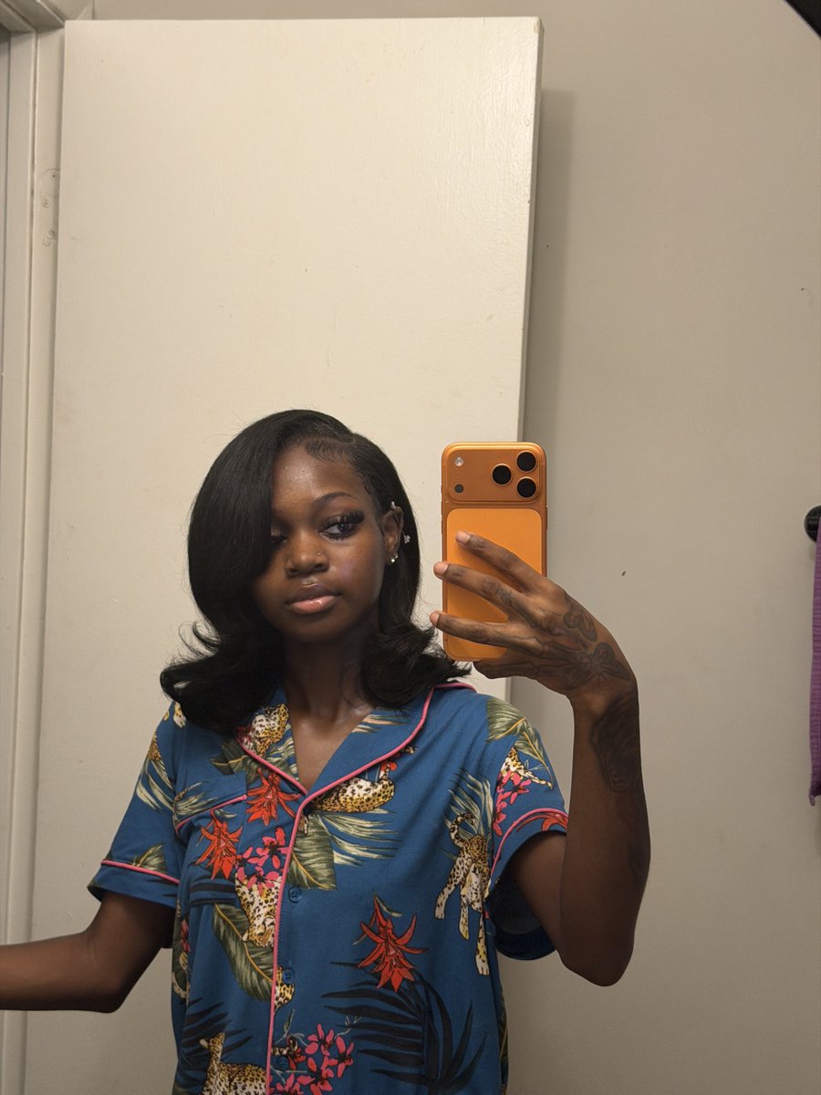 nini 😘 (@ninidaqt) on Twitter photo 