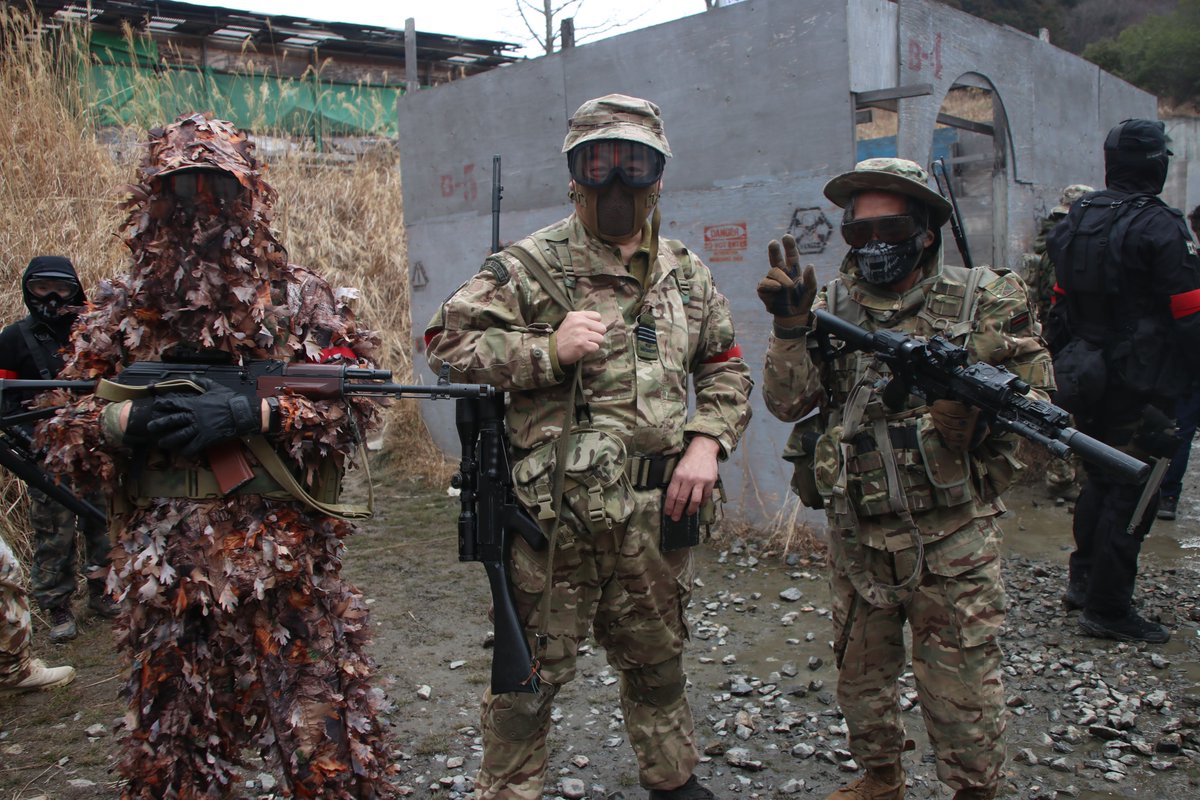 SS 通信屋@ tweet media