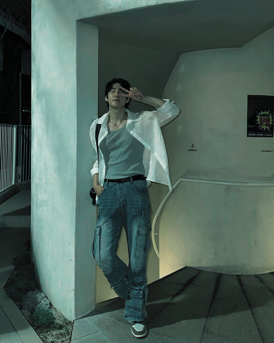 ᅟ 
ᅟ     

                               sᵘⁿᵈᵃʸ ɴⁱᵍʰᵗ ✌🏼

ᅟ 
ᅟ