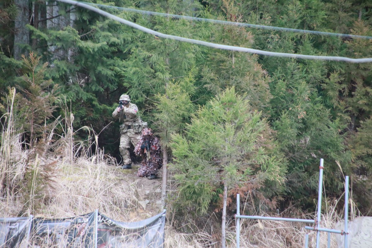 SS 通信屋@ tweet media