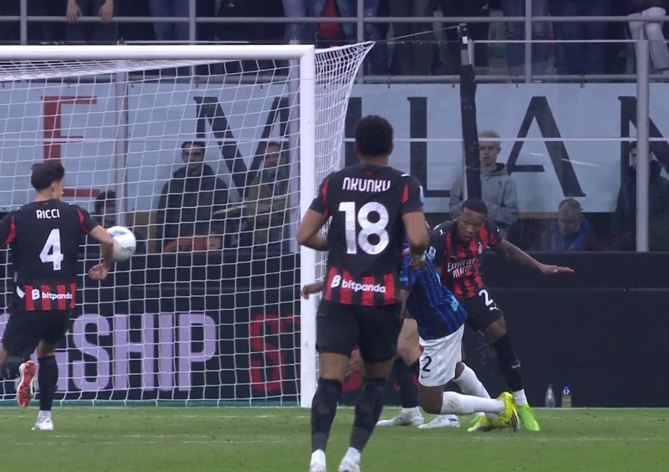 Interista tweet media