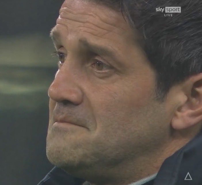 Questa è tutta per te finto prete del cazzo

E ringrazia Marotta per questa farsa di scudetto che vincerai