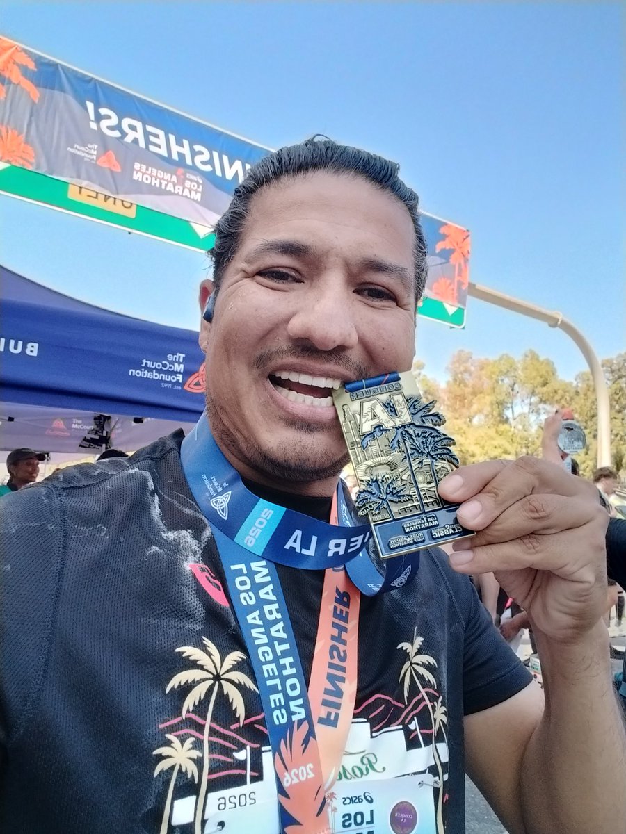 slopmaster00's tweet photo. 10 years of running the #LAmarathon I'm blessed to have been healthy enough to run for so many years s/o to everyone who participated & volunteered #LAmarathon2026.2 #ItsTakeOffTime ๐๐๐ฝโโ๏ธ๐จ๐
๐ช
๐ https://t.co/Nm1SDDZiMP
