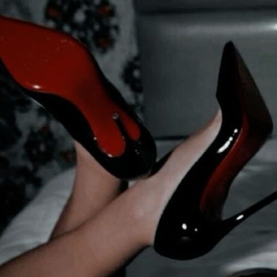 pYSLrada's tweet photo. red https://t.co/eDyAEepu9M