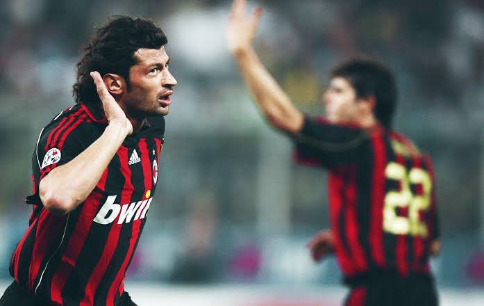 Kaká &amp; Kaladze

(( KALAU KALAH, KALAH AJEEEE ))