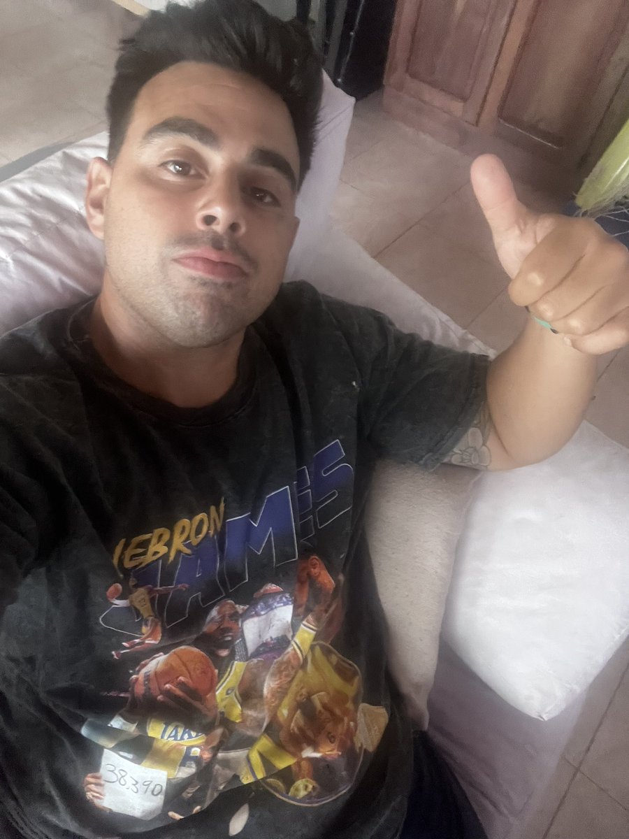 De
La mano de Luka 🪄 
Vamo los Lakers #LakeShow 
#NBAxESPN 
Gracias por tanta gloria <a href="/obricio7/">fabricio oberto</a> … que se juegue siempre en la pintada Fabri !!!