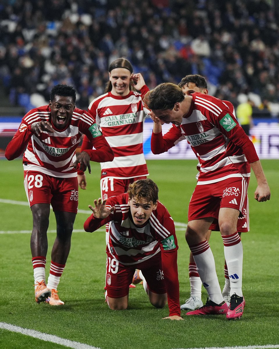 Granada CF ❤️⚪️ tweet media