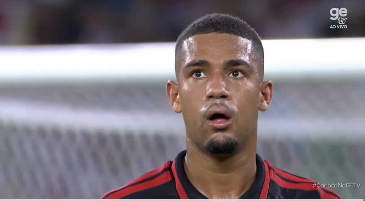 Samuel Lino é um bom jogador. Isso é fato. Pode decidir um jogo aqui, outro ali.

Mas acho que já chegou o momento de dizer: é o segundo pior custo-benefício da história do futebol brasileiro (só fica atrás de Leandro Damião no Santos).