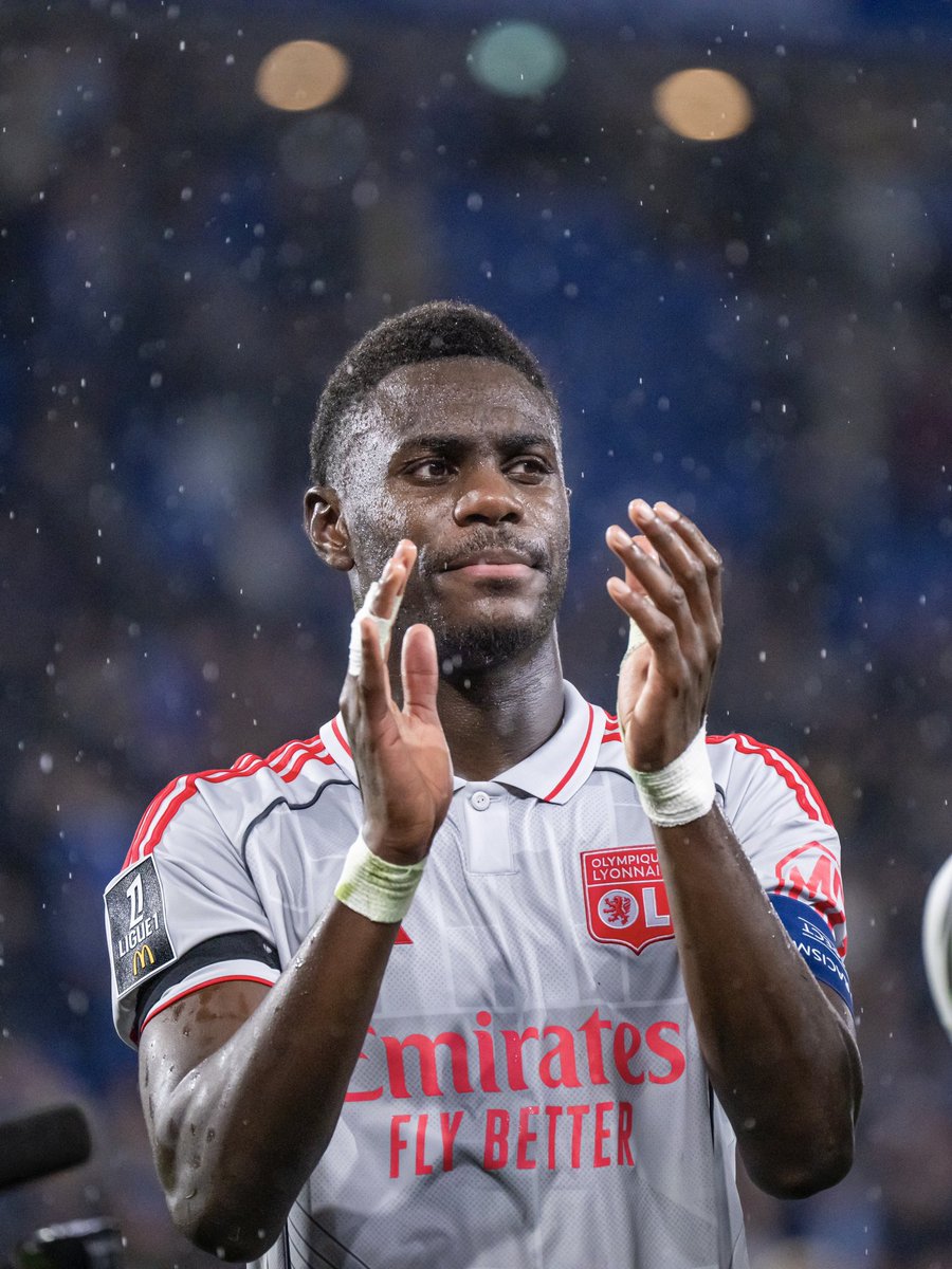 JoueursSN's tweet photo. Moussa Niakhate homme du match ce soir lors du match nul face au Paris FC ! 

Il a encore été énorme. 🔥💪🏿 https://t.co/bMFQ4Y6WCY