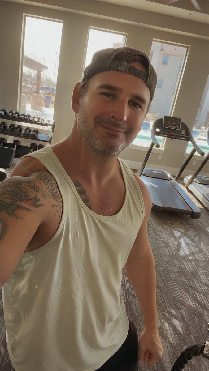 NickD20 tweet media