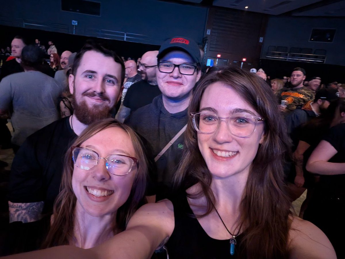 @HomeWithHolmes tweet media