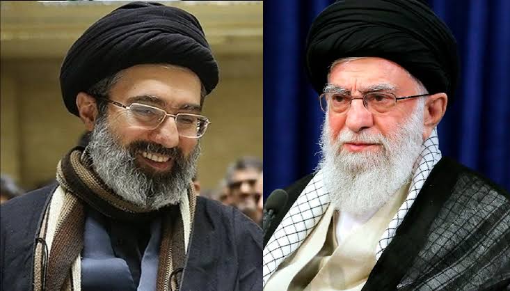 mshinqiti's tweet photo. اختيار مرشد جديد لإيران هو #مجتبى_خامنئي الذي جاء مُحمَّلاً بثأر أبيه وزوجته. فهل سيكون المرشد الجديد أكثر حكمة من أبيه، وأقرب للالتحام بعموم الأمة، ويحقق لإيران الأمان الاستراتيجي بهدوء؟ أم سيزيد من عزلة #إيران الشديدة في المحيط الإسلامي، ومصادمتها المتهورة مع القوى السائدة؟ https://t.co/RtzB6H8E7M