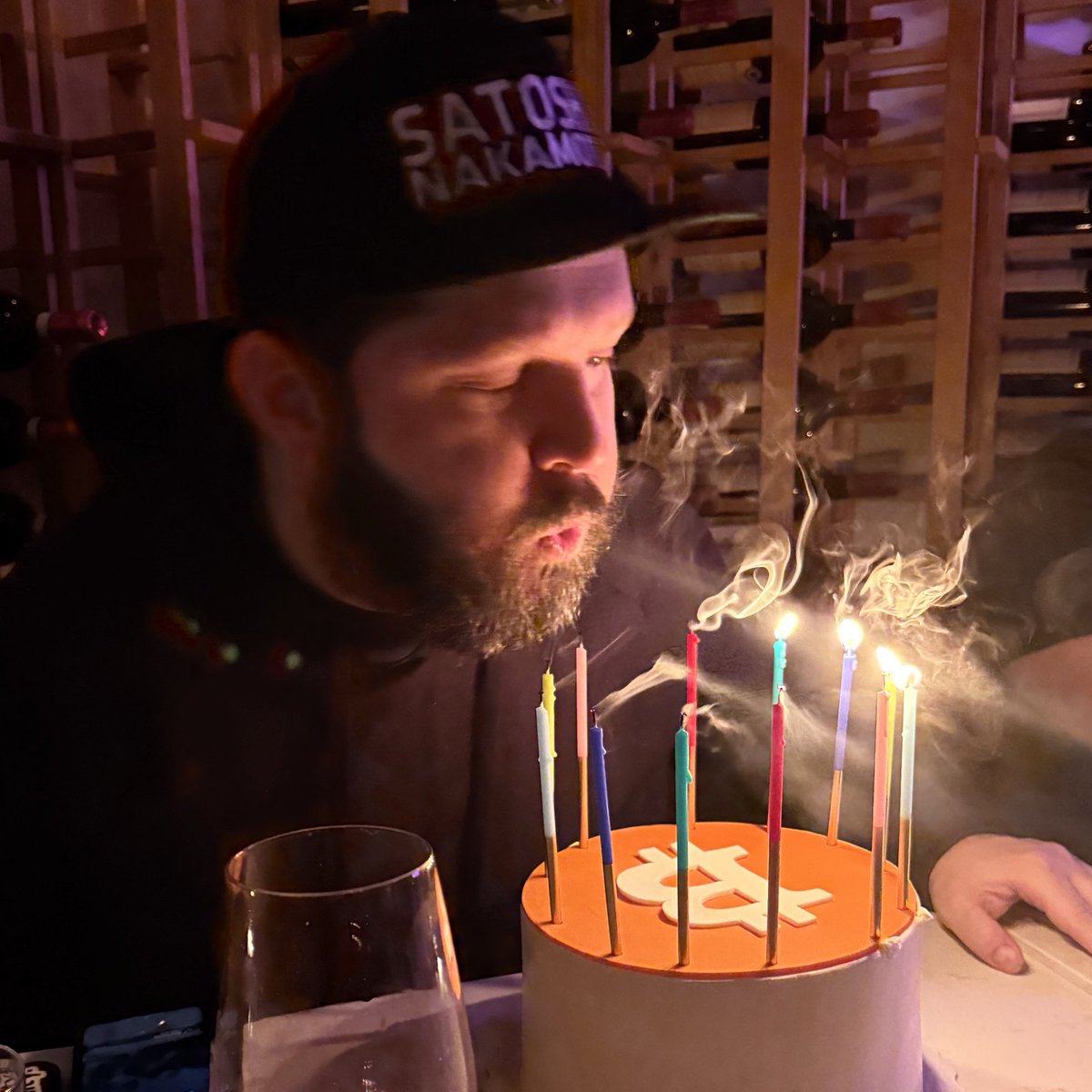 Alex Thorn tweet media