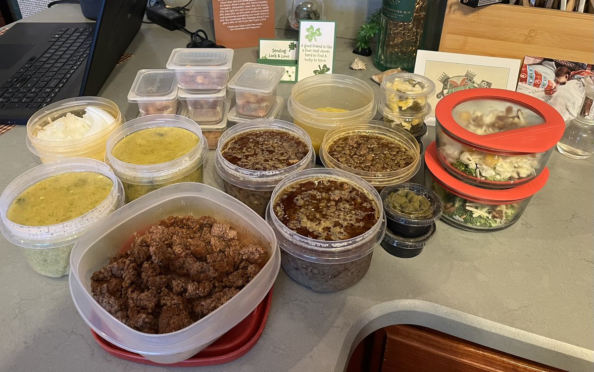 10MinDQ's tweet photo. #SundayThings….
Prepping And now I have to go back to the store tonight🙄.
Pantry donation and lovely walk.
A full bag of trash off the streets.
My darling little crocuses. https://t.co/60N5BGT809