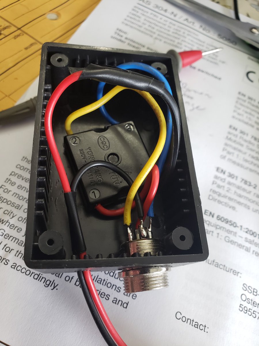 W6AER's tweet photo. I have two 2m Yagi antennas and I use this super simple homebrew device to switch polarity at the antenna. Horizontal for SSB (ex. FT8) and Vertical for FM modes. The other end is a simple VHF capable antenna switch a the base. I labeled it V and H. Simple is good! https://t.co/DT5qjijeL0