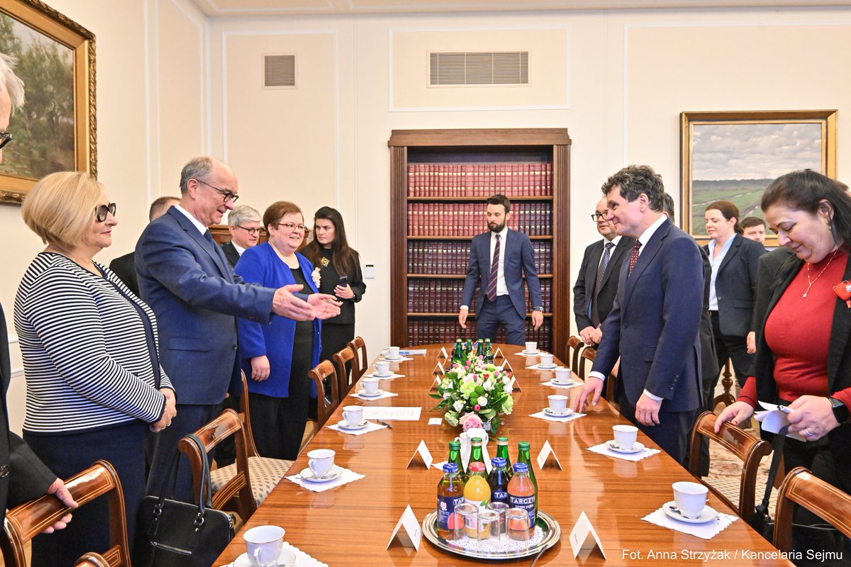 PLParliament tweet media