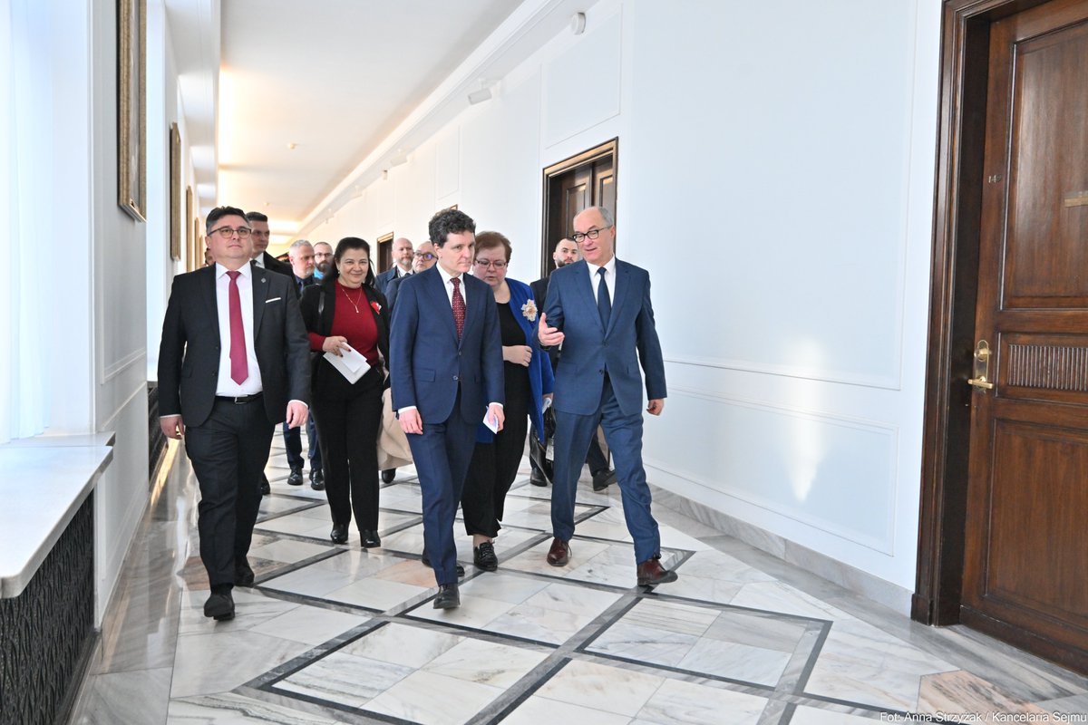 PLParliament tweet media