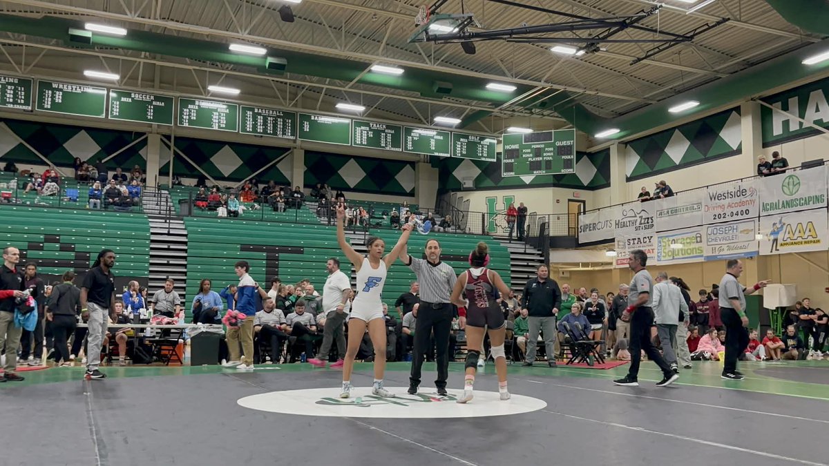 SkyhawksSports1's tweet photo. Congratulations Serenity Ulmer -Earnest -District Champion. #headedtostate @FairbornSkyhawk https://t.co/OhbPR8NxEW