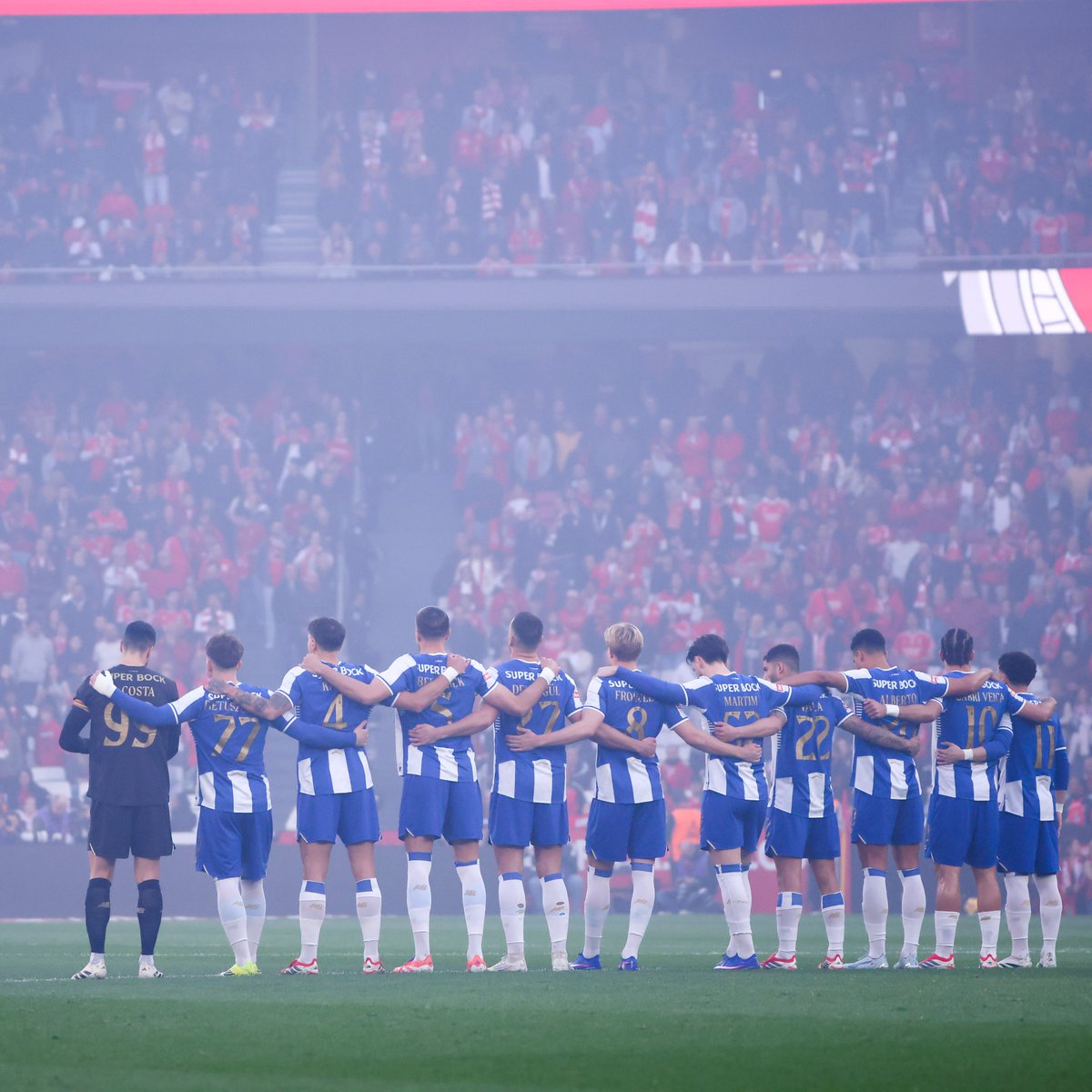 "Passo a passo, jogo a jogo" #SeguimosJuntos