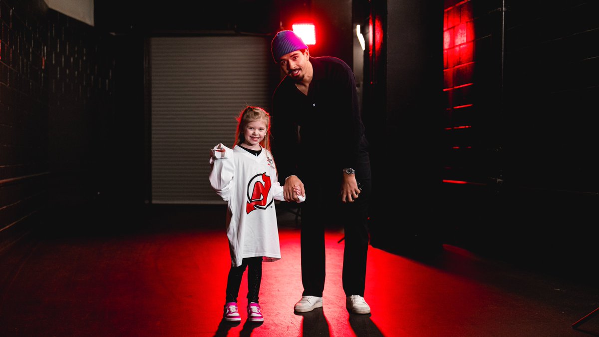 NJDevils's tweet photo. Strong arrivals from the next generation.

#NJDevils | @RWJBarnabas https://t.co/2rENArl9Io