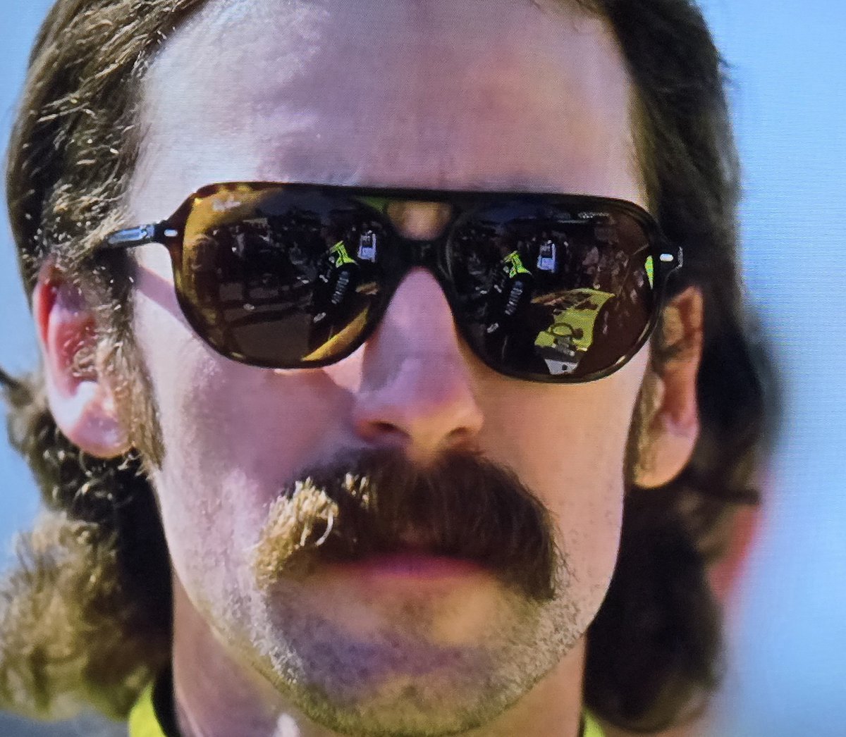 Claire B Lang tweet media