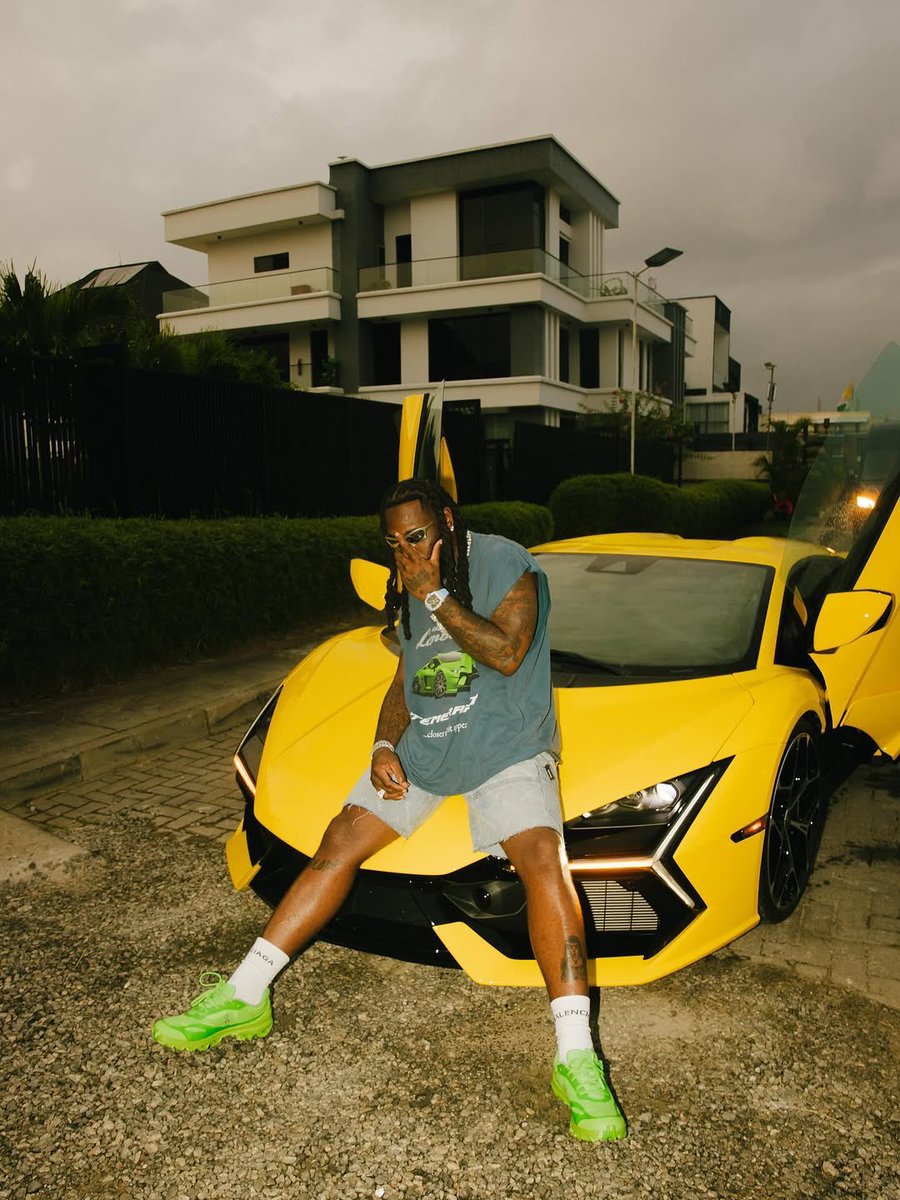israelite7g's tweet photo. Nobody go love you if you no get this money .. https://t.co/TECrBxzESN