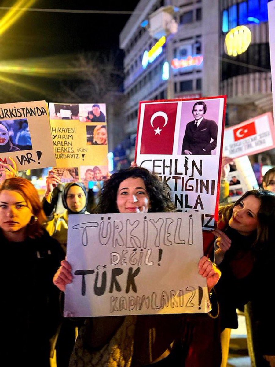 Türkiyeli değil, Türk kadınlarız!