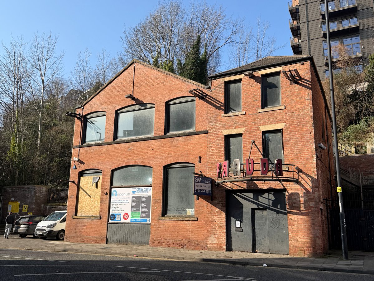 Canny Clever Computers and Tech tweet media