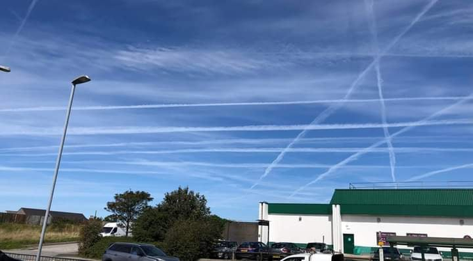 BCFCadvocate's tweet photo. @BGatesIsaPyscho @grok @grok explain this photo in redruth cornwall
130 miles from exeter airport 200 miles from bristol aiport https://t.co/pGCHd1V2iv