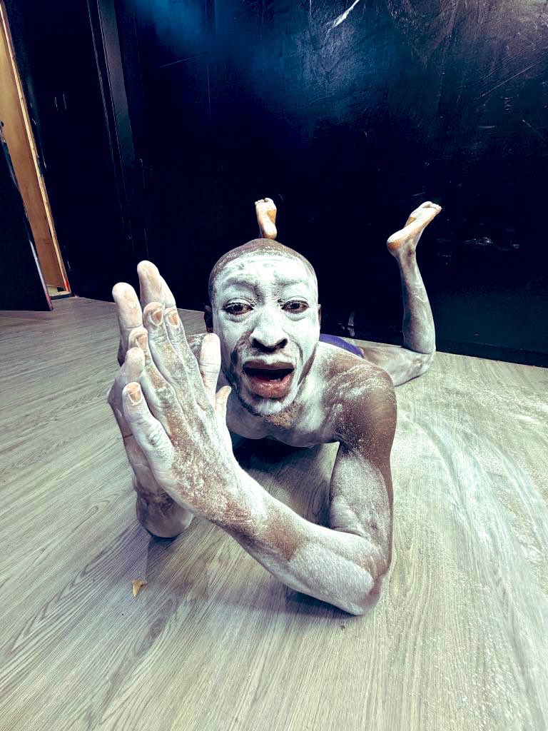 Please take me to 2k 
Actively following back..