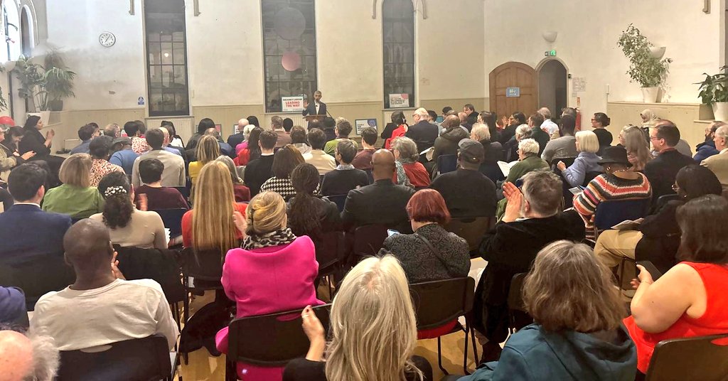 Sadiq Khan tweet media